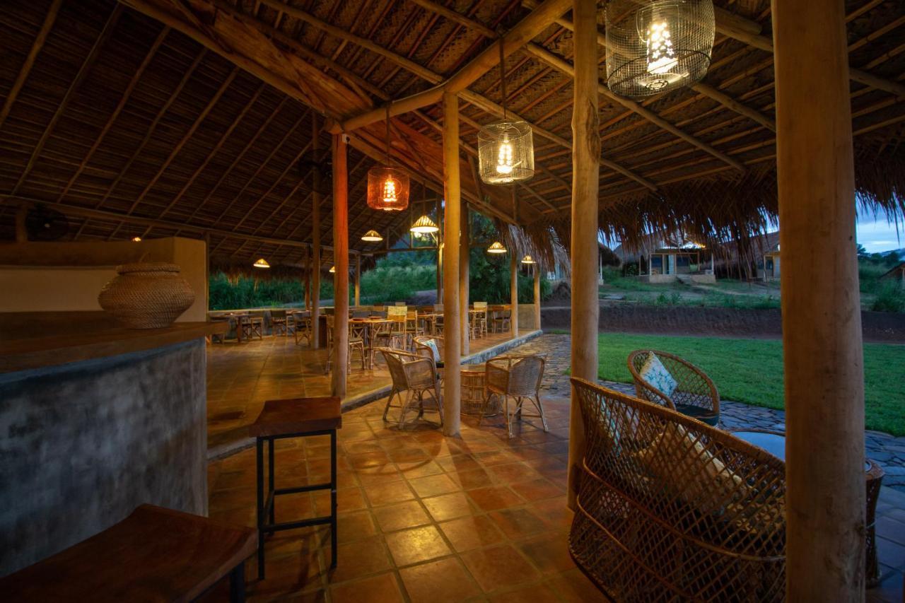 Wild Glamping Gal Oya - Thema Collection Otel Galgamuwa  Dış mekan fotoğraf