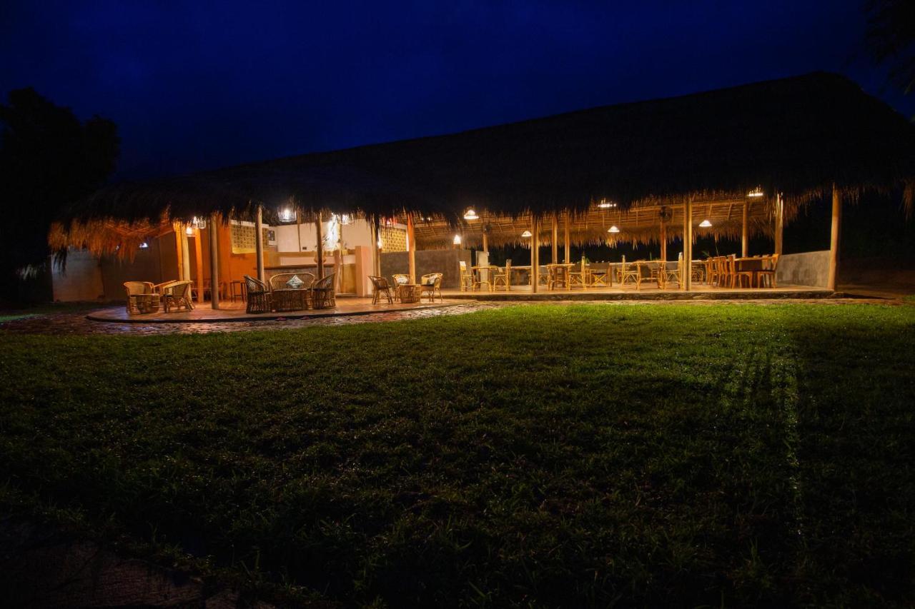 Wild Glamping Gal Oya - Thema Collection Otel Galgamuwa  Dış mekan fotoğraf